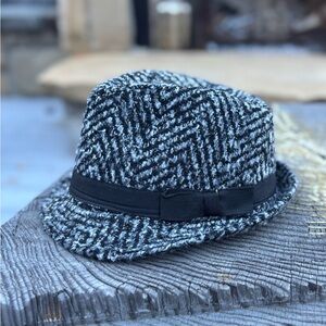 Stylish Black and Gray Women's Fedora Hat